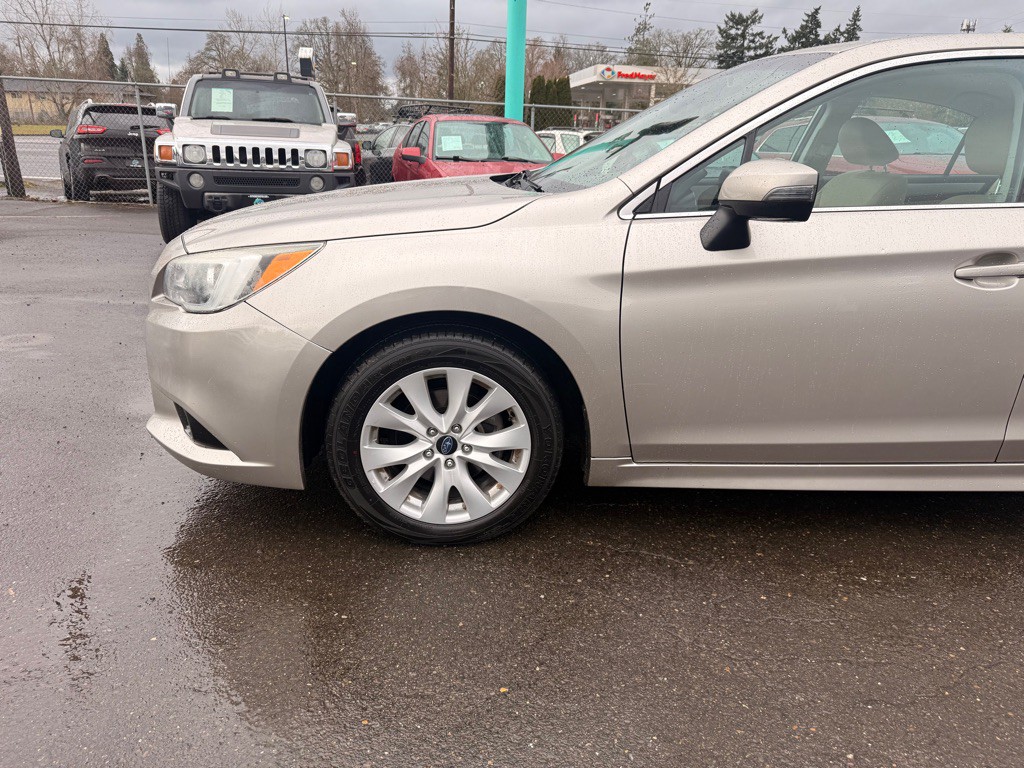 2017 Subaru Legacy Image 3