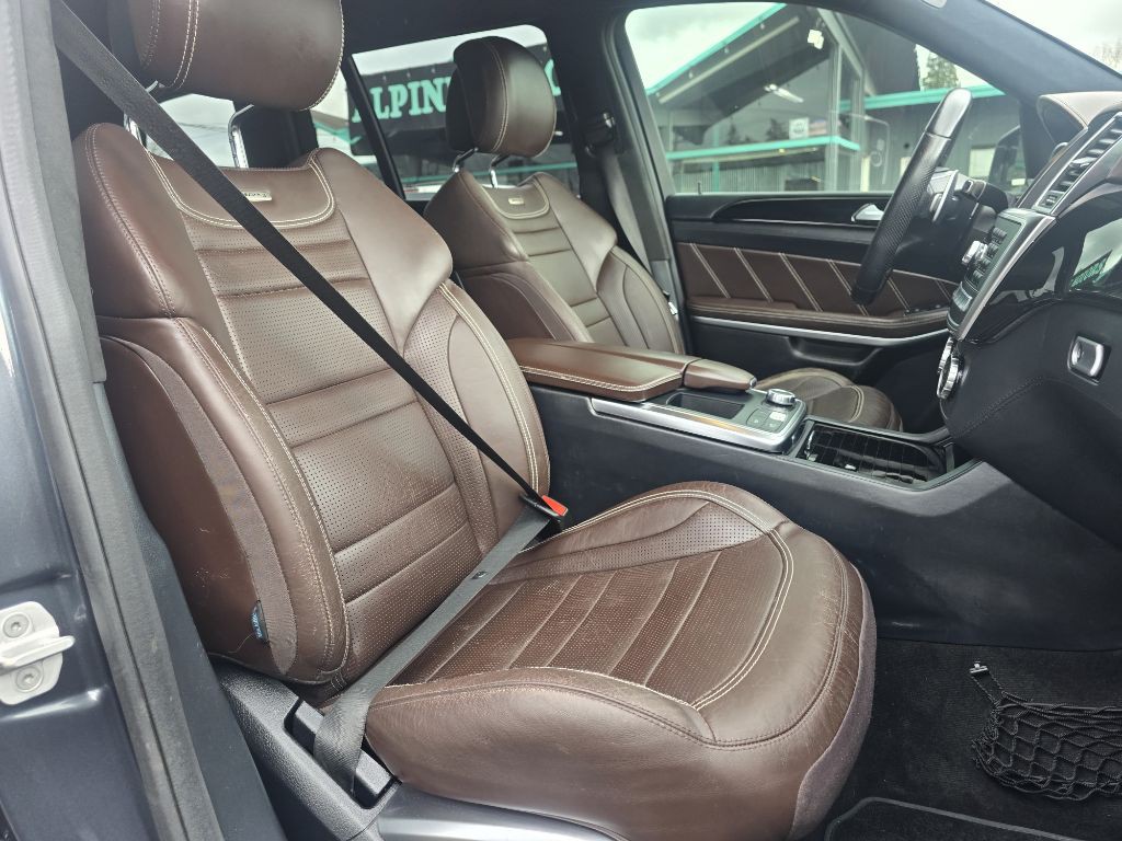 2015 Mercedes-Benz GL-Class Image 11