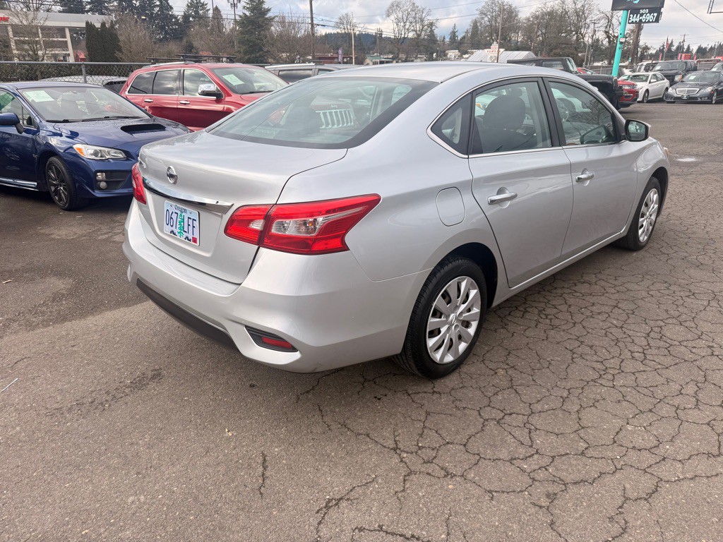 2016 Nissan Sentra Image 3