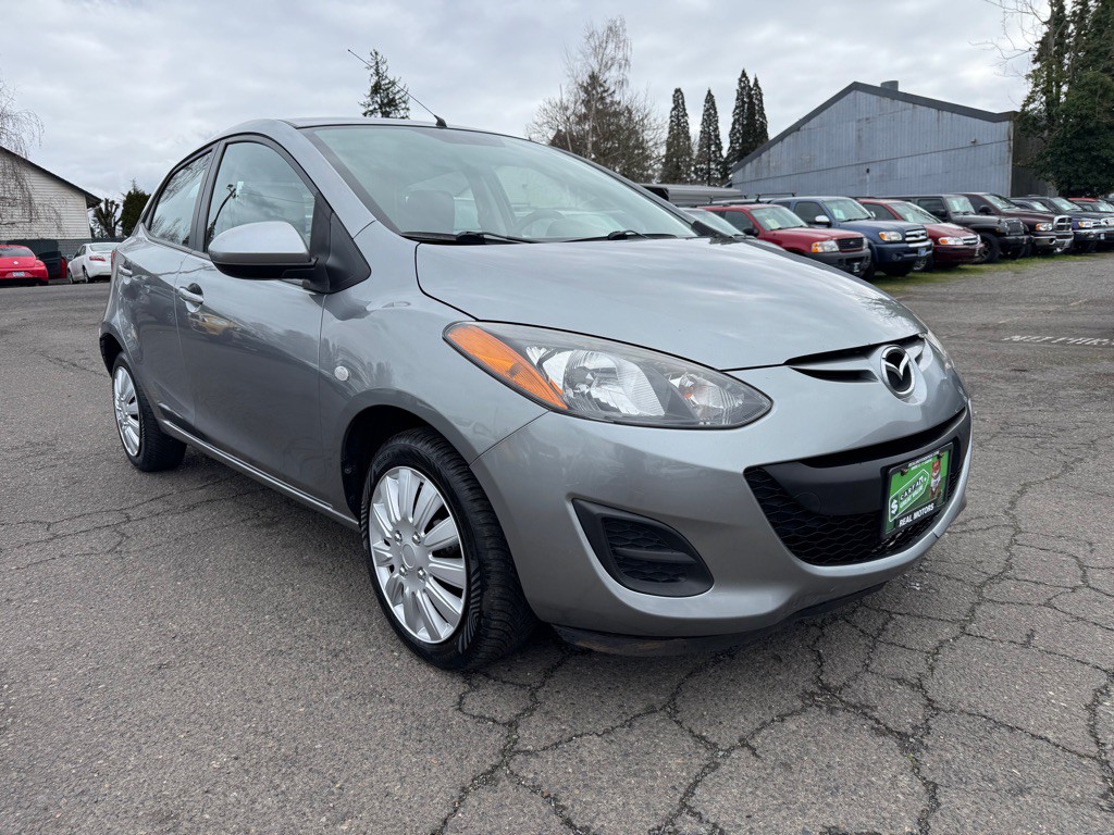 2014 Mazda Mazda2 Image 7