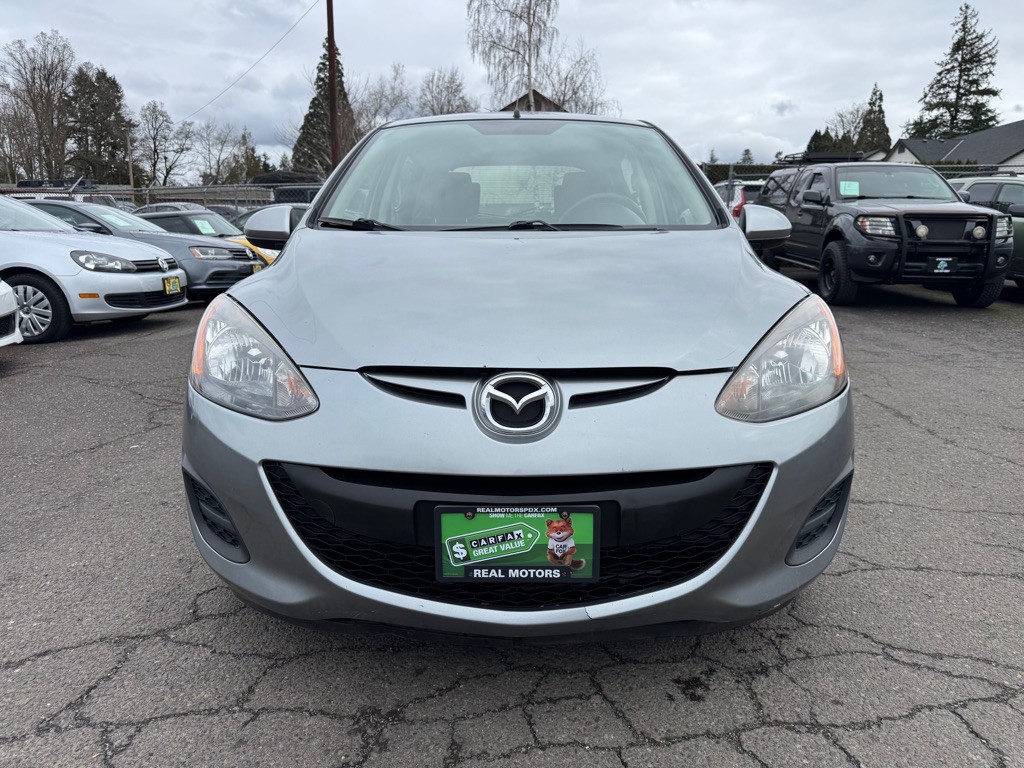 2014 Mazda Mazda2 Image 8