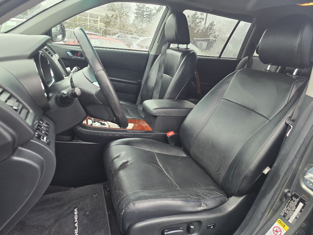 2012 Toyota Highlander Image 10