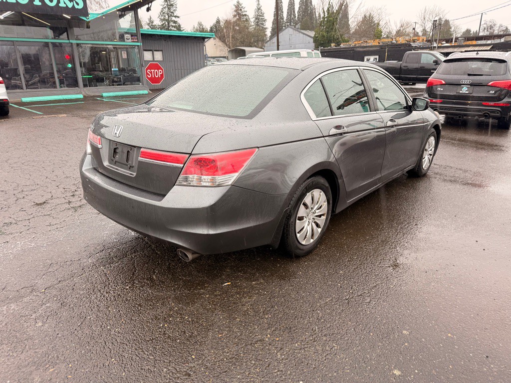 2011 Honda Accord Image 3