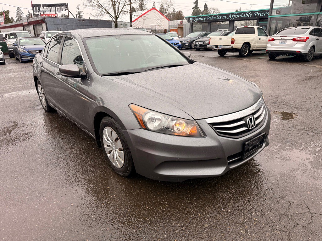 2011 Honda Accord Image 4