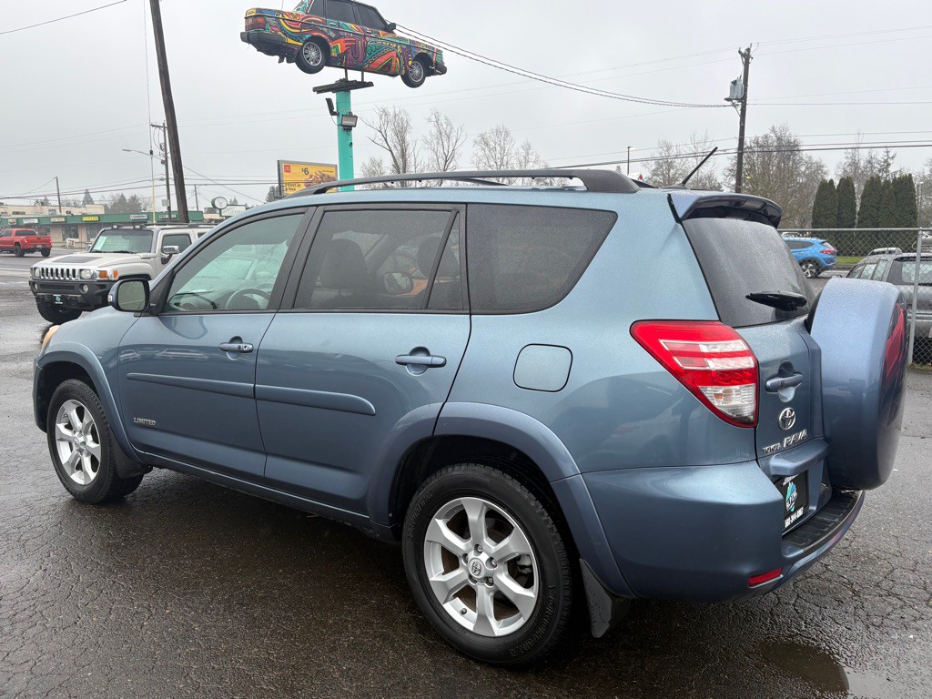 2010 Toyota Rav4 Image 2