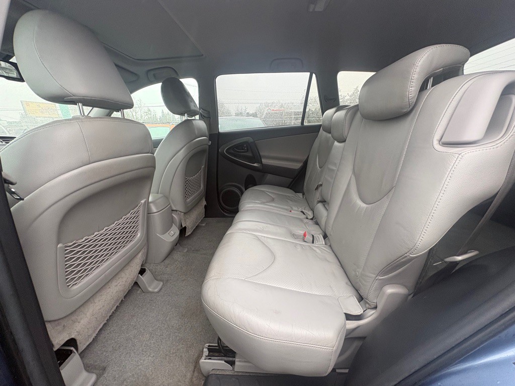 2010 Toyota Rav4 Image 8