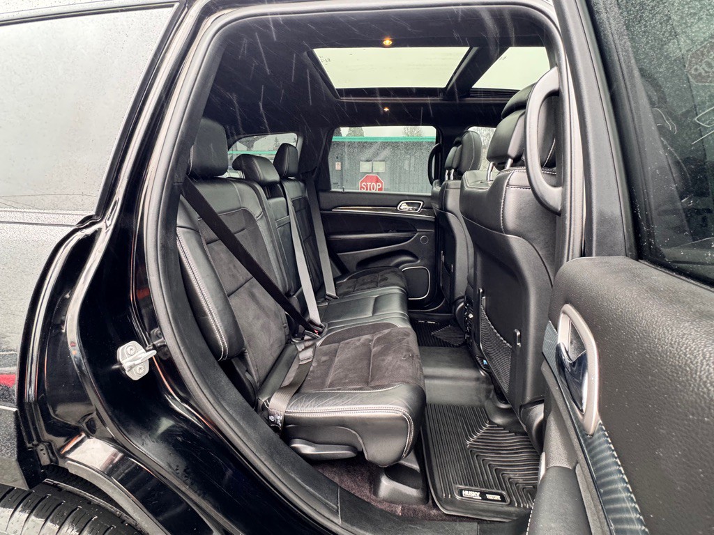 2017 Jeep Grand Cherokee Image 16