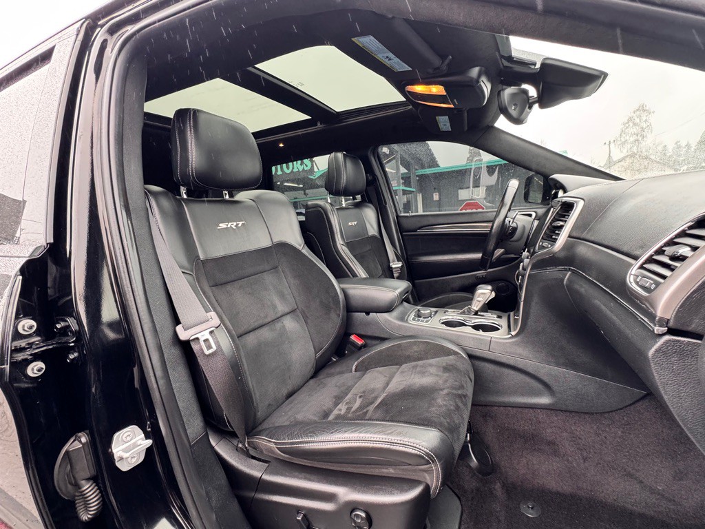 2017 Jeep Grand Cherokee Image 17