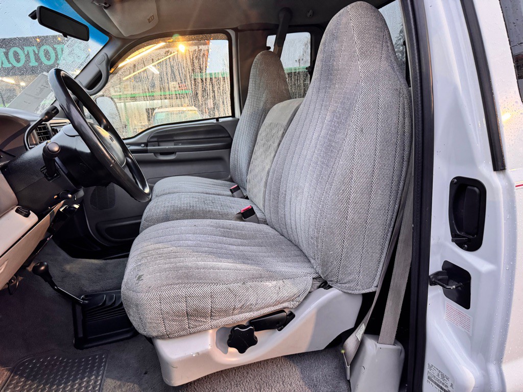 1999 Ford F-250 Image 7