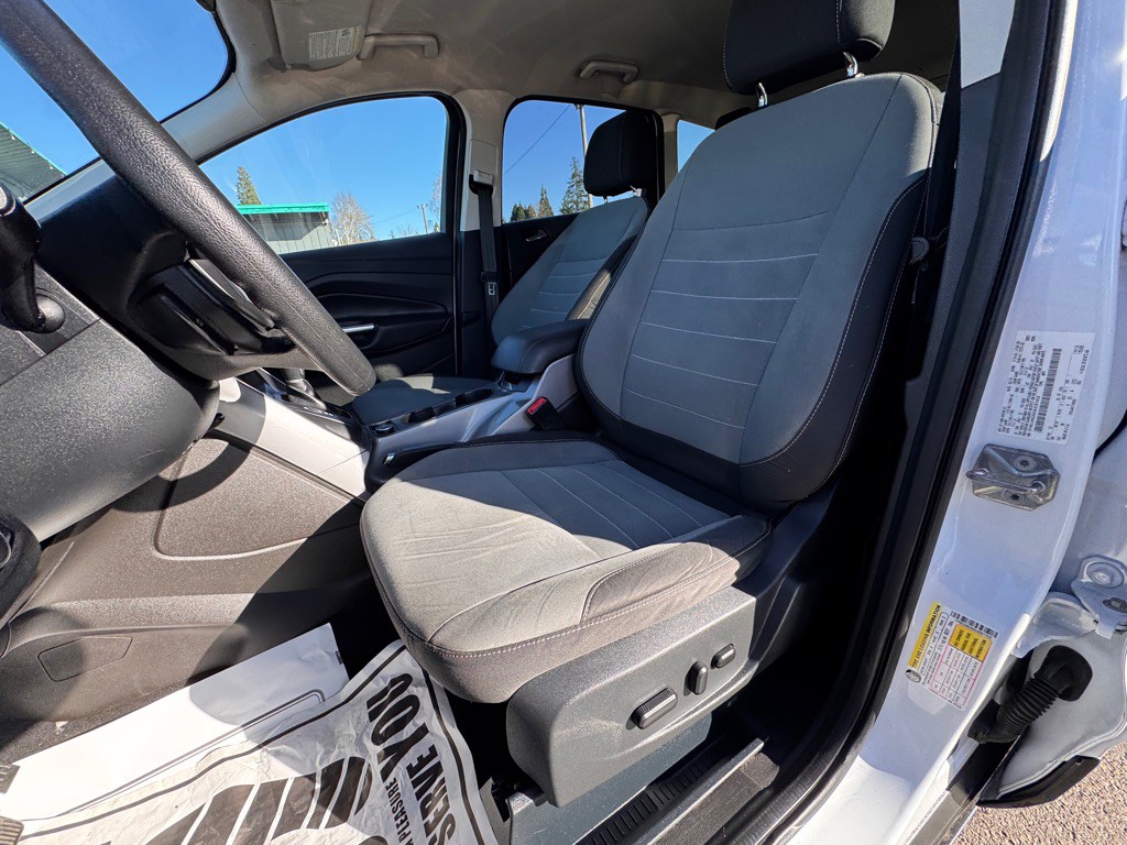 2016 Ford Escape Image 9