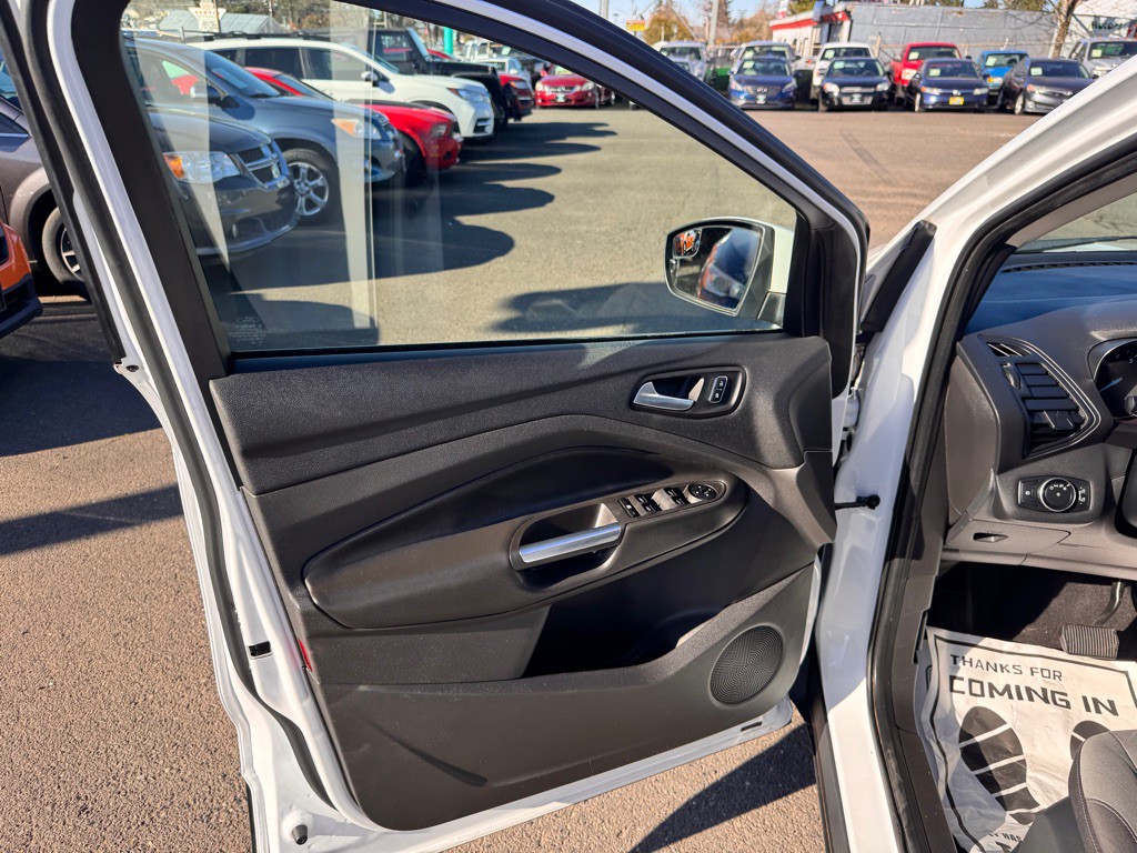 2016 Ford Escape Image 10