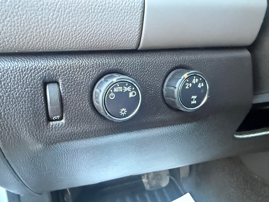 2015 Chevrolet Colorado Image 13