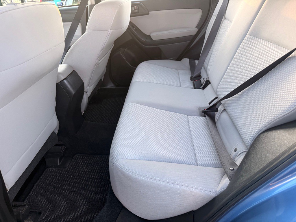 2015 Subaru Forester Image 11
