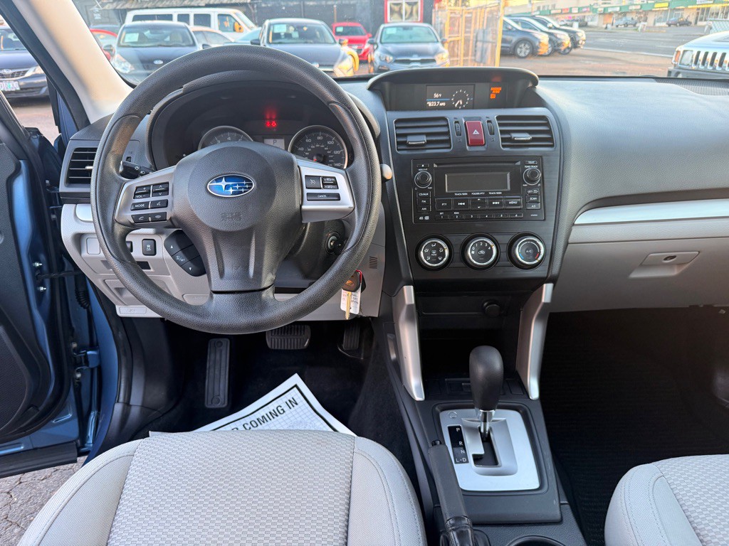 2015 Subaru Forester Image 12