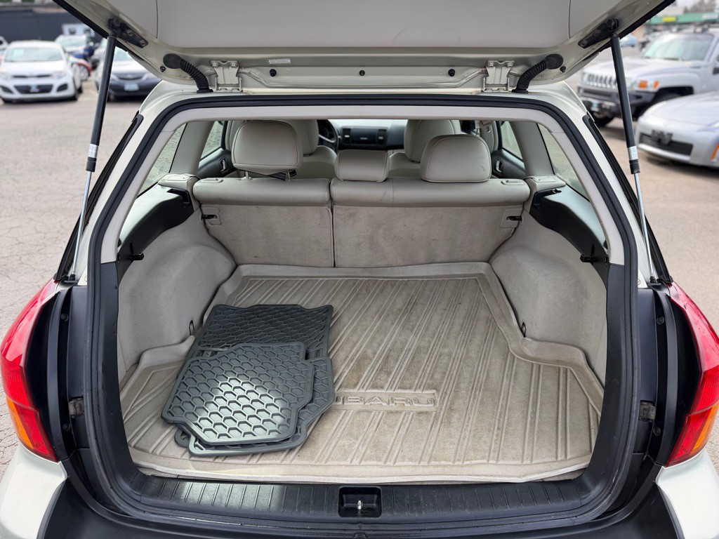 2006 Subaru Legacy Image 8