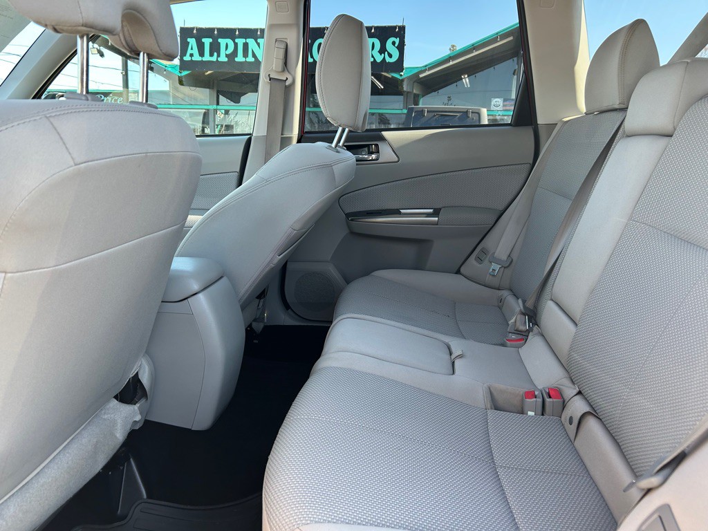 2012 Subaru Forester Image 8