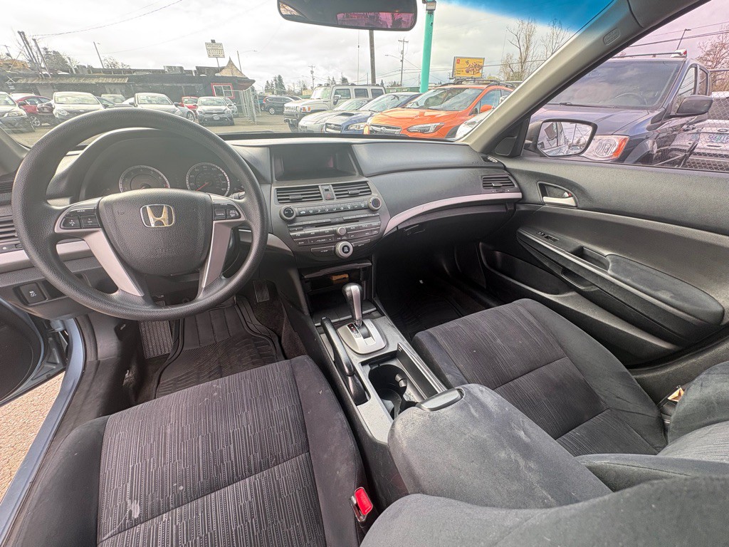2011 Honda Accord Image 9