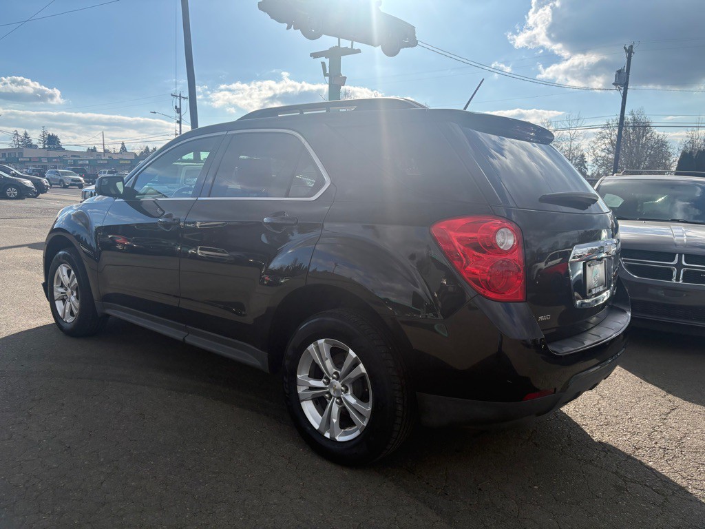 2013 Chevrolet Equinox Image 2