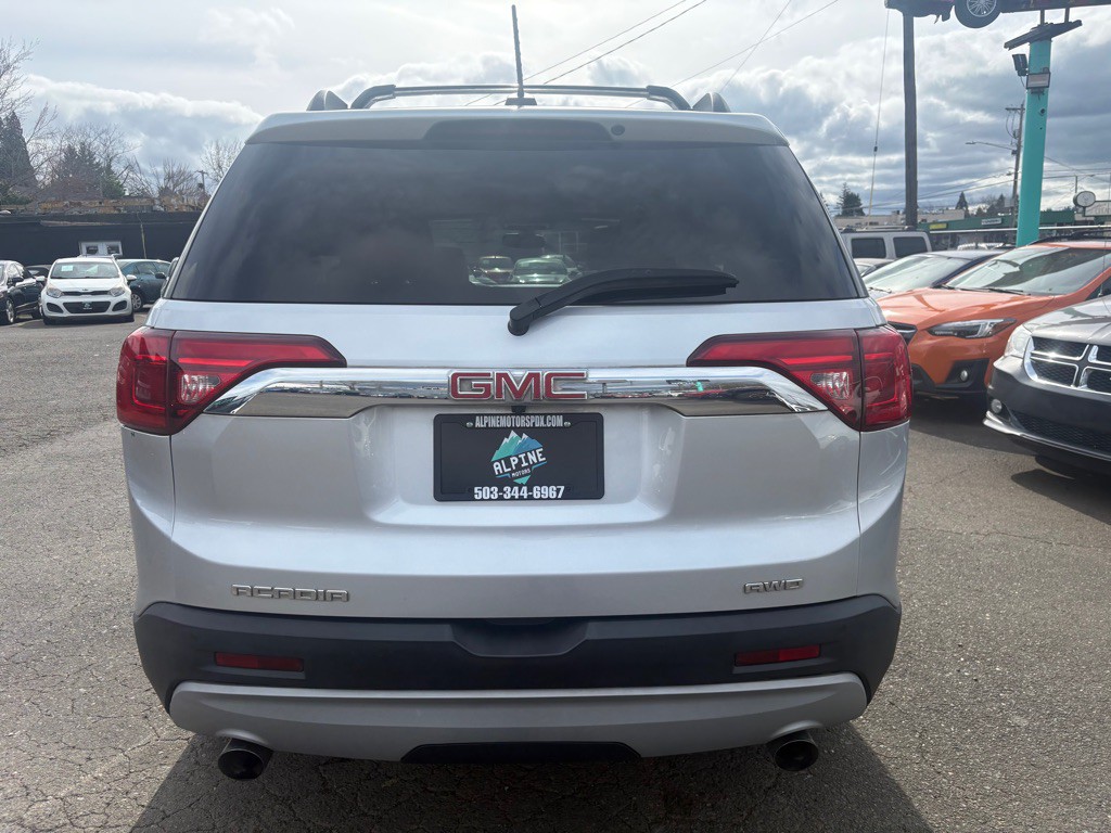 2017 GMC Acadia Image 3