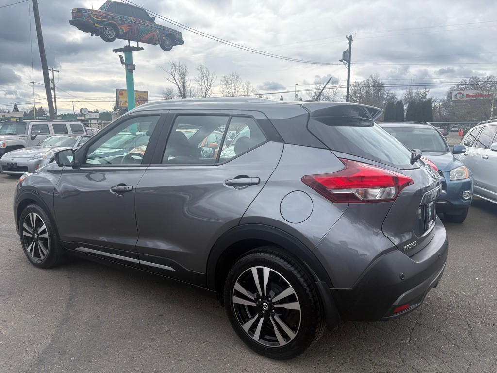 2020 Nissan Kicks Image 2