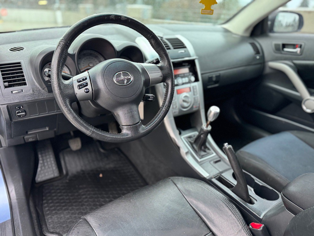 2008 Scion tC Image 9