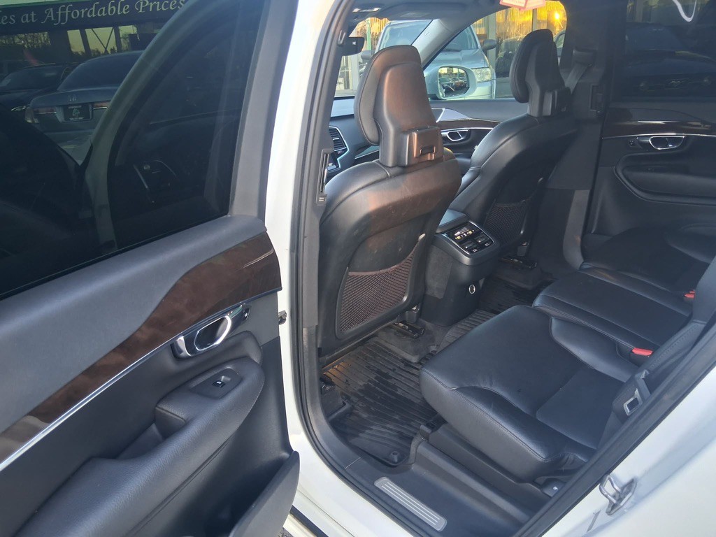 2016 Volvo XC90 Image 9