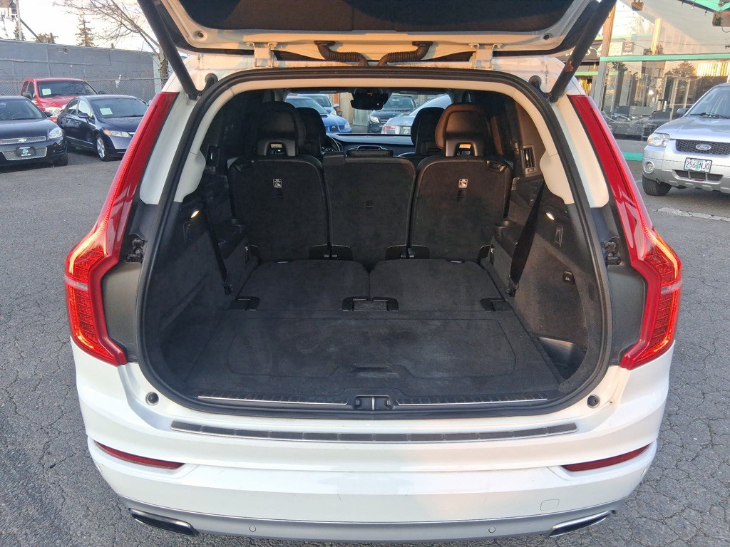 2016 Volvo XC90 Image 12