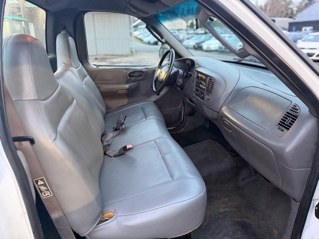 2002 Ford F-150 Image 10