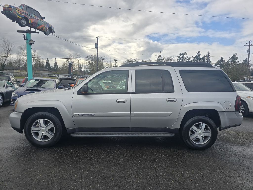 2004 Chevrolet Trailblazer Image 2