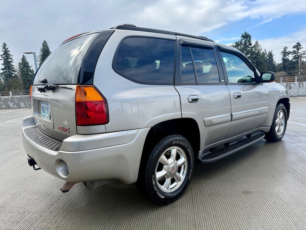 2002 GMC Envoy Image 5