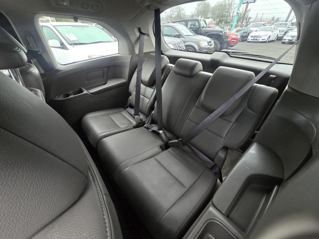 2013 Honda Odyssey Image 15