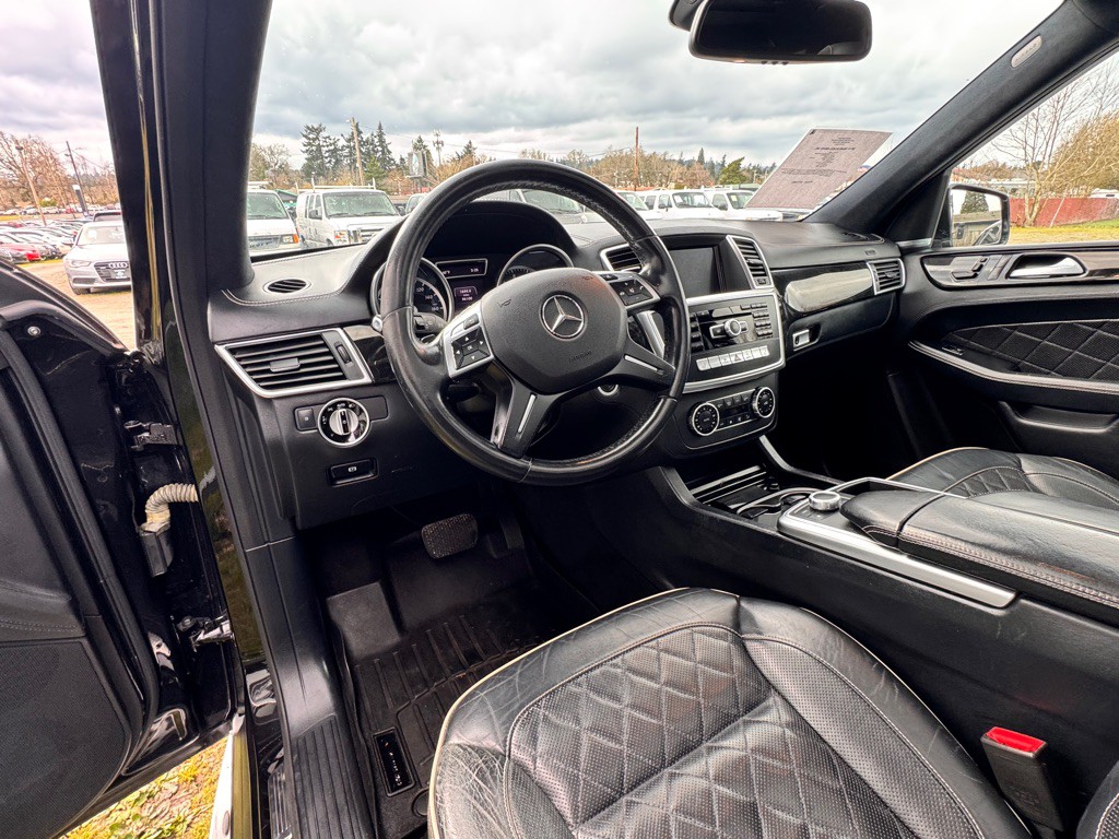 2014 Mercedes-Benz M-Class Image 9