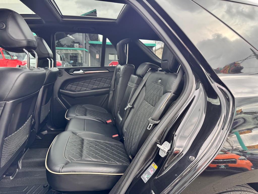 2014 Mercedes-Benz M-Class Image 11