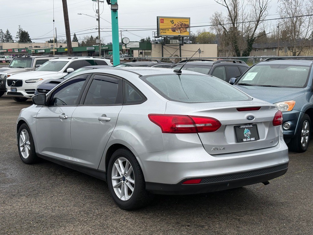 2018 Ford Focus Image 2