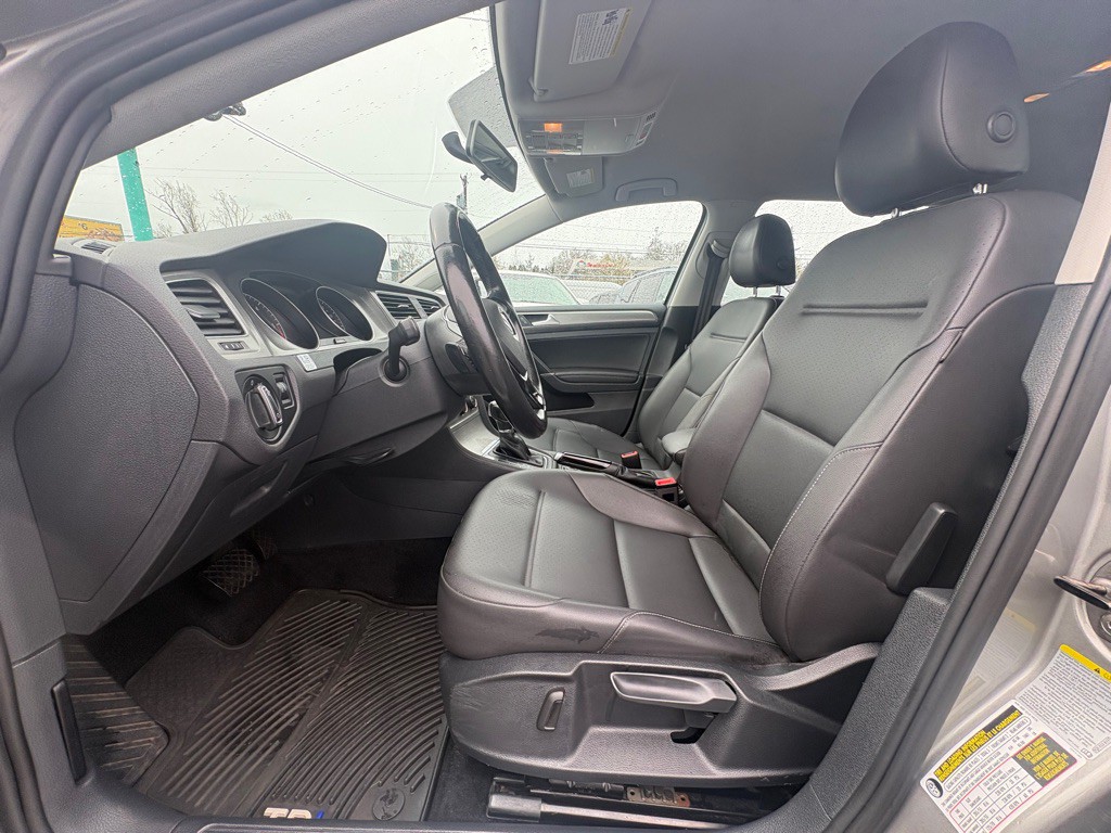2015 Volkswagen Golf Image 7