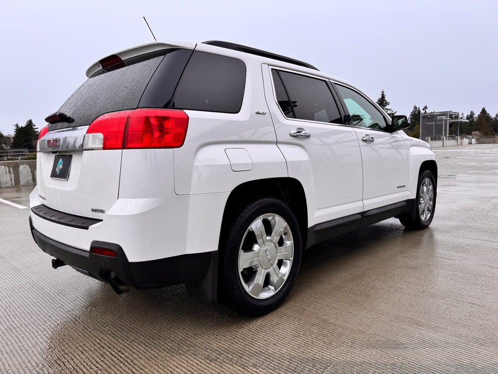 2010 GMC Terrain Image 5