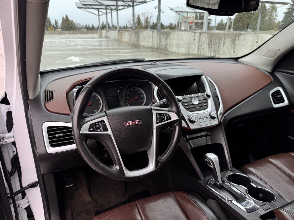 2010 GMC Terrain Image 9