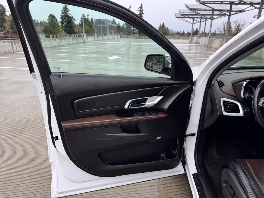 2010 GMC Terrain Image 10