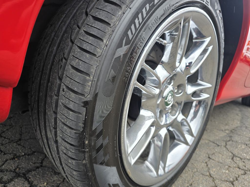 2001 Jaguar XK-Series Image 16