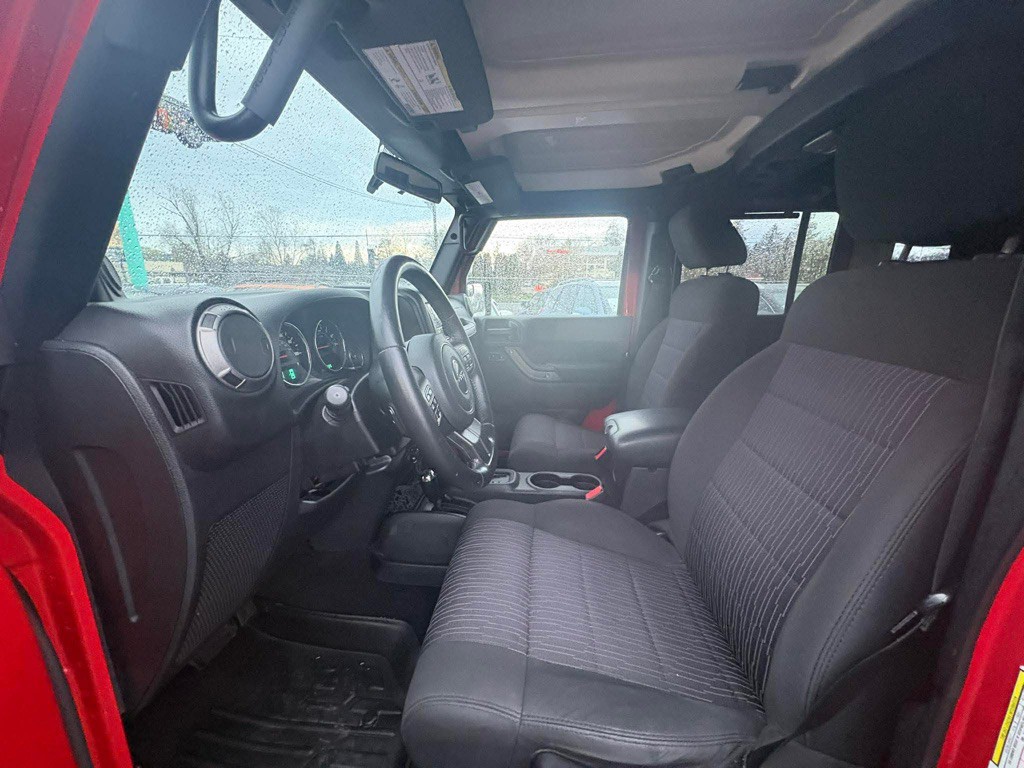 2011 Jeep Wrangler Unlimited Image 7