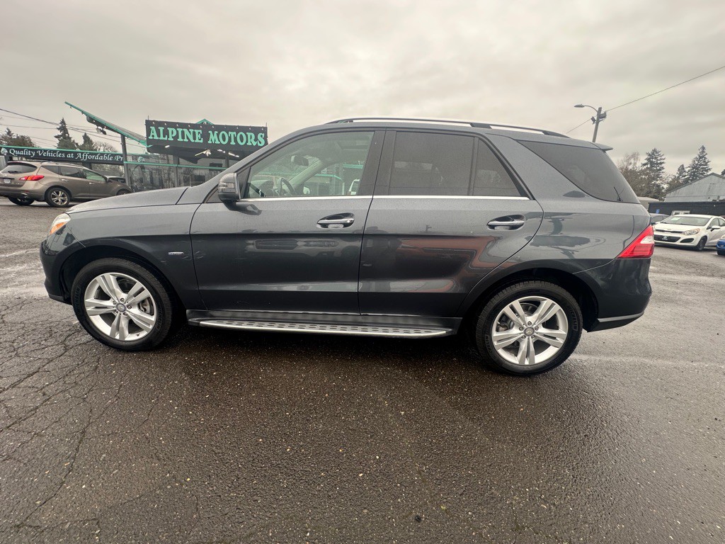 2012 Mercedes-Benz M-Class Image 3