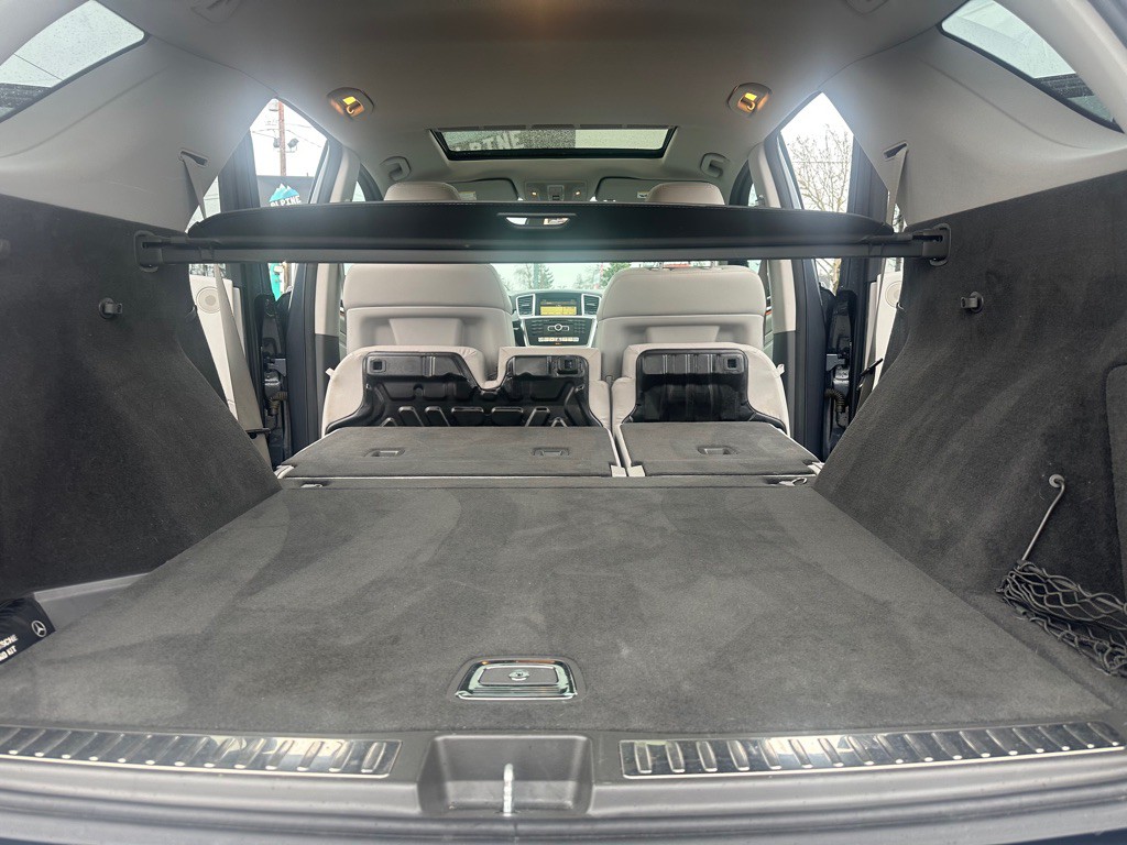 2012 Mercedes-Benz M-Class Image 8