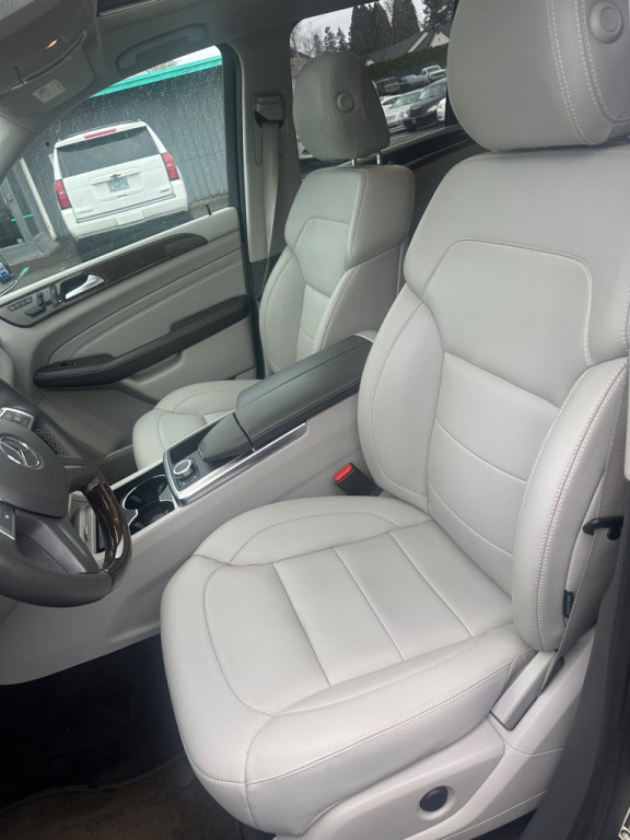 2012 Mercedes-Benz M-Class Image 10