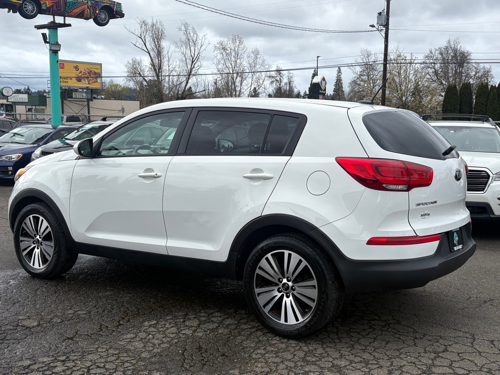 2015 Kia Sportage Image 2