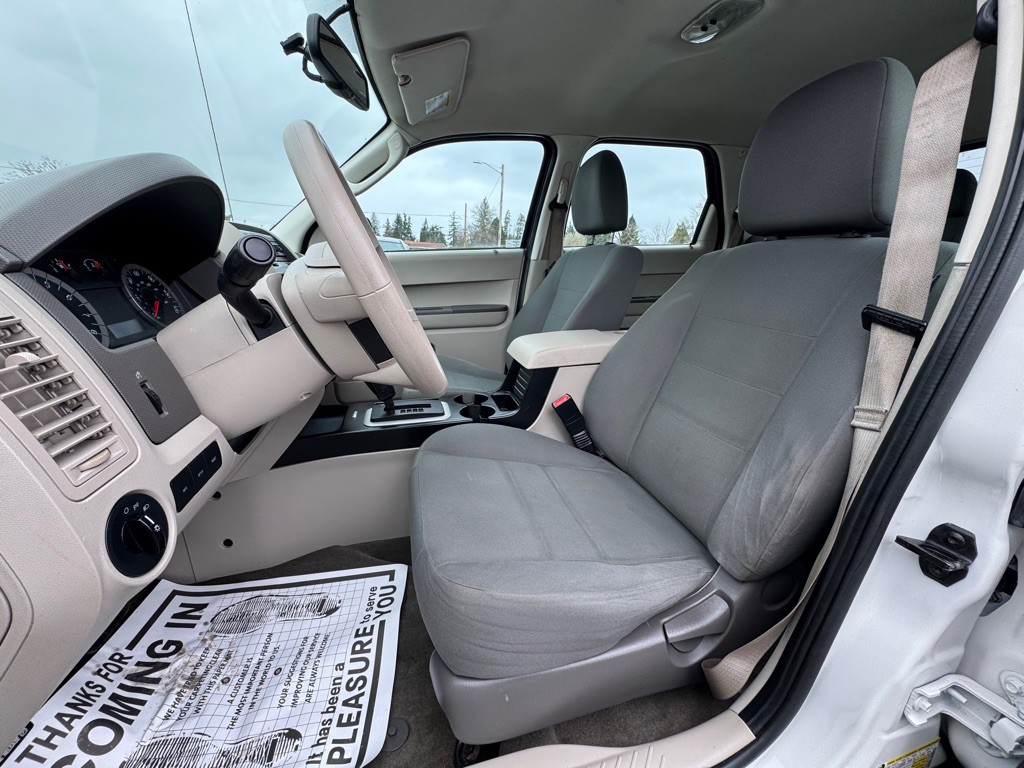2012 Ford Escape Image 9