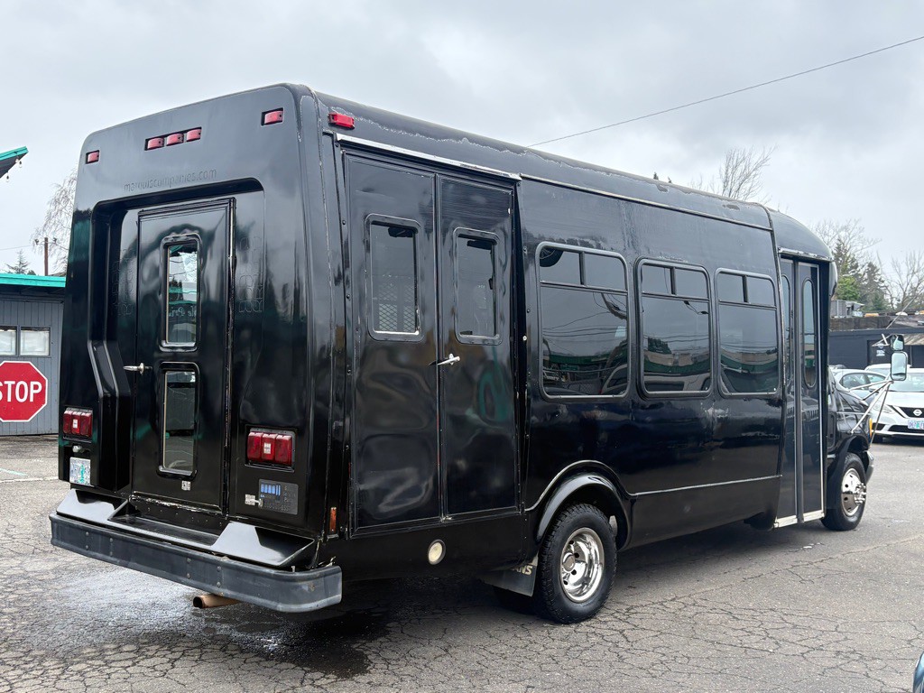 1997 Ford Econoline Image 4