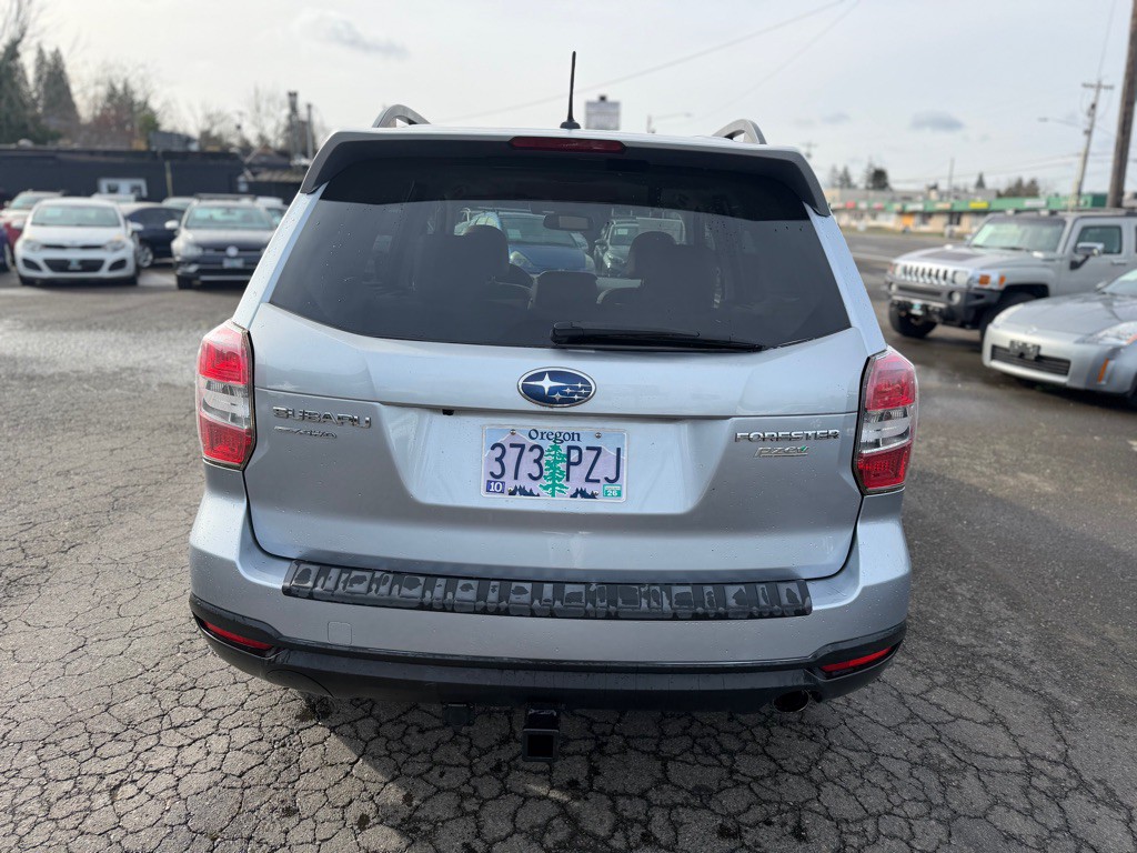 2014 Subaru Forester Image 6
