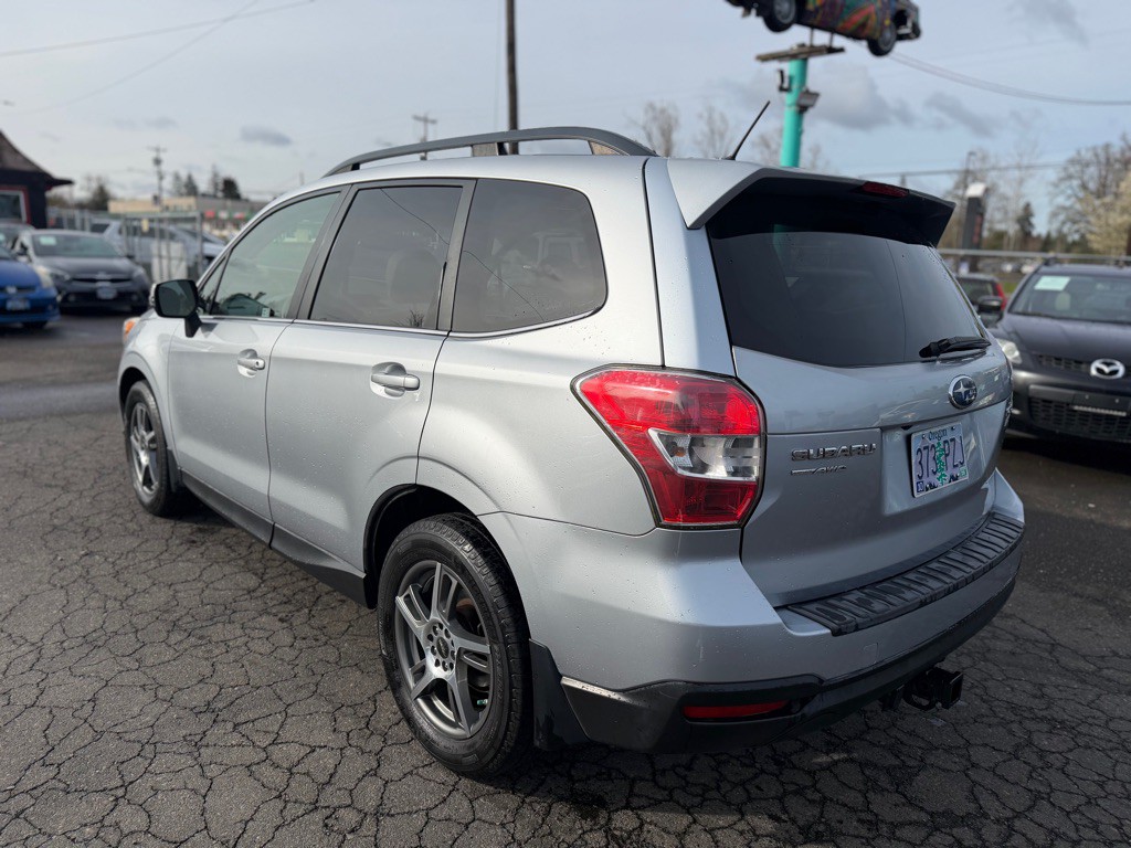 2014 Subaru Forester Image 7