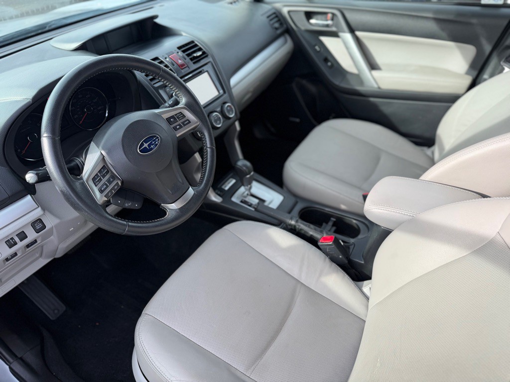 2014 Subaru Forester Image 9