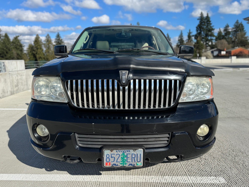 2004 Lincoln Navigator Image 6